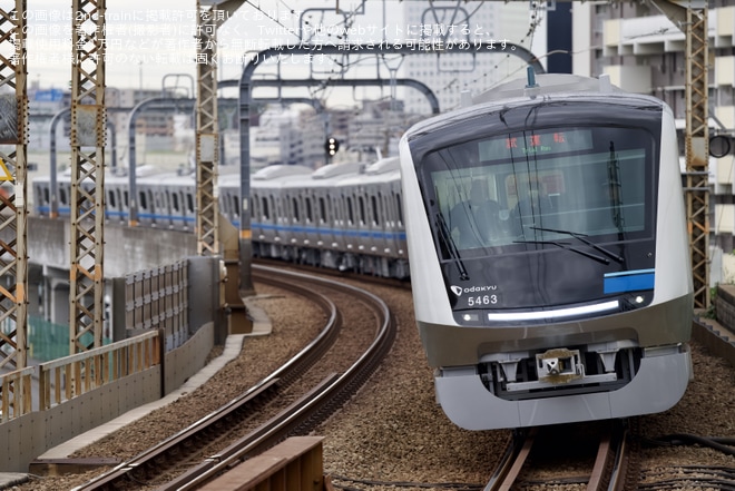 【小田急】5000形5063F(5063×10)新製試運転を厚木駅で撮影した写真