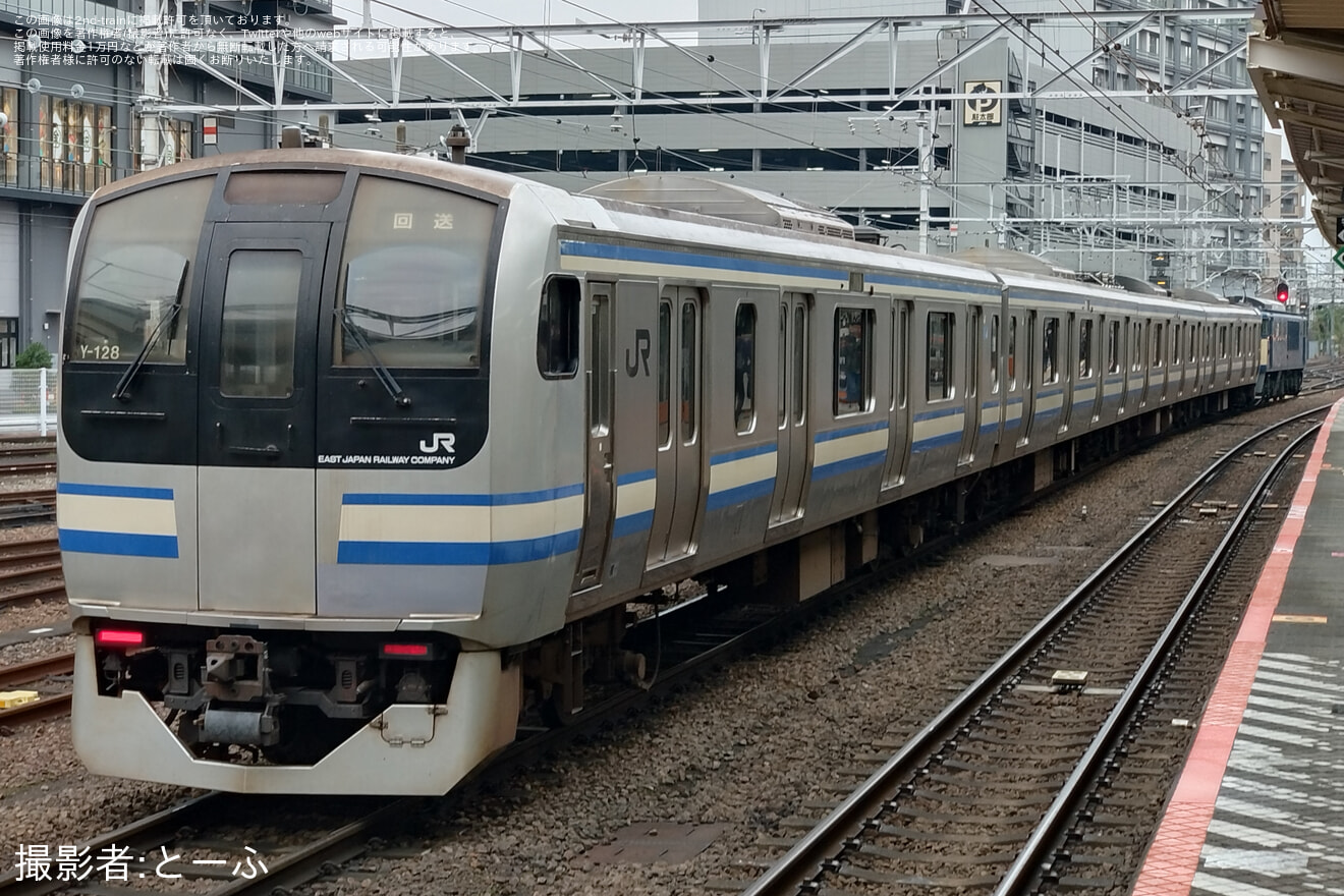 【JR東】E217系クラY-128編成長野総合車両センターへ配給輸送の拡大写真