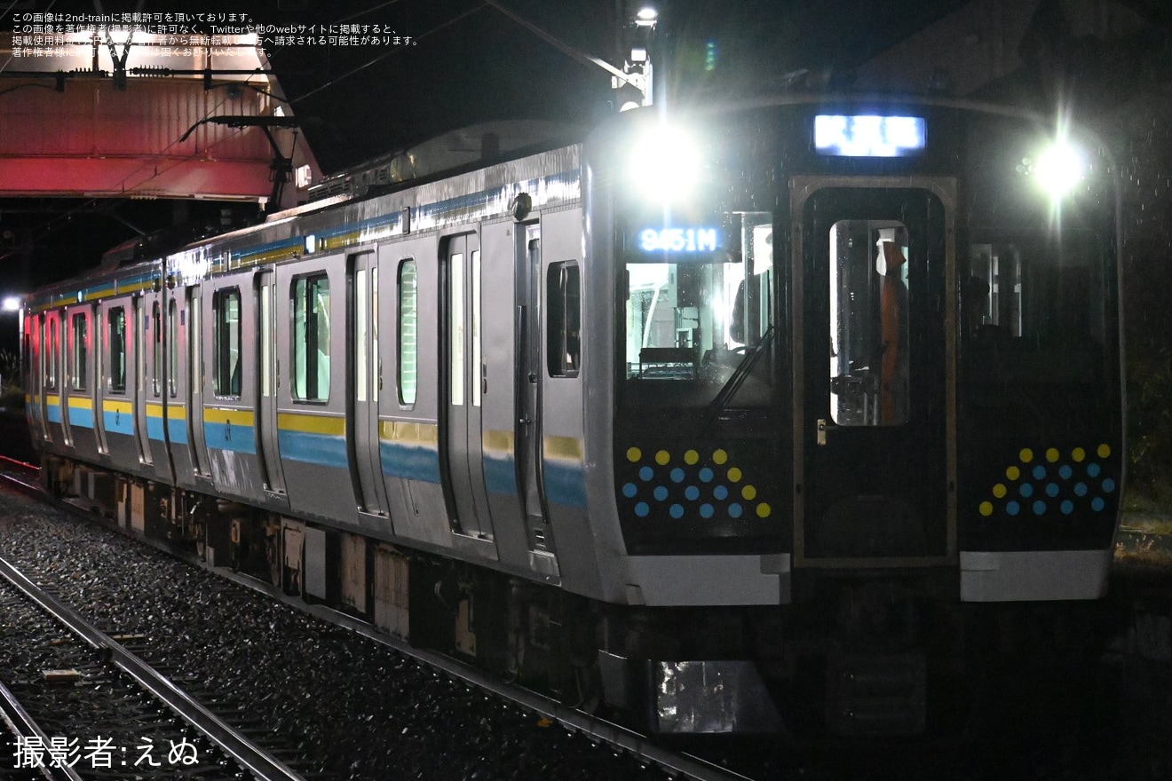 【JR東】E131系0番台マリR10編成が長野への拡大写真