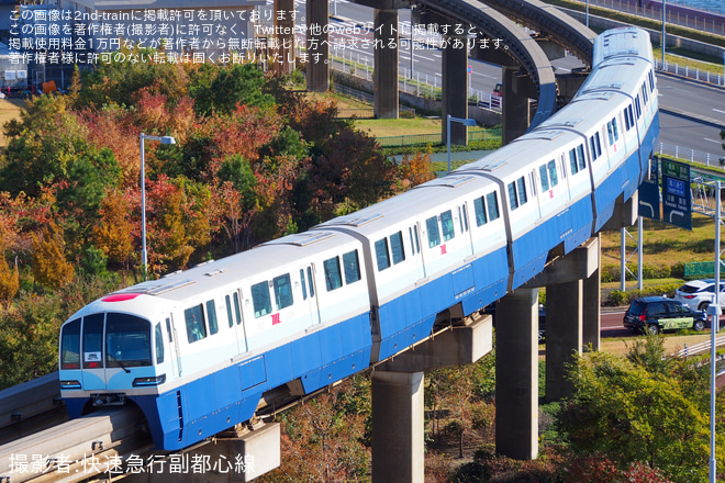 【東モノ】「『開業時塗色(ラッピング)列車』に貸切乗車(車窓案内アナウンス付)!昭和島車両基地見学＆撮影会」を催行