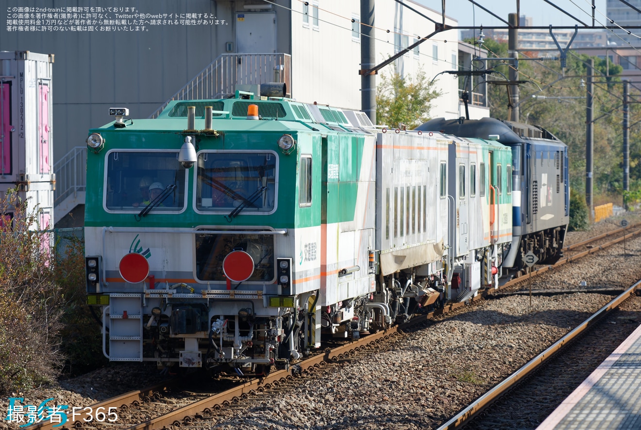 【JR貨】交通建設のマルタイ09-16甲種輸送の拡大写真