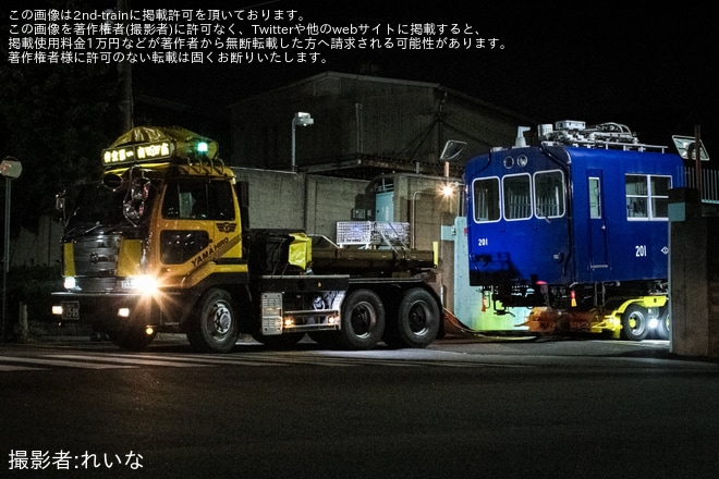 【阪神】201-202型電動貨車が尼崎工場から陸送を不明で撮影した写真