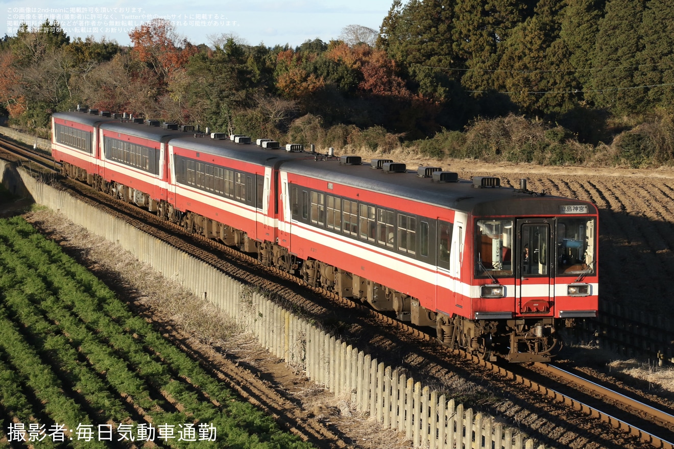 【鹿臨】Jリーグ開催に伴う増結運転で6000形オリジナル色4連が実現の拡大写真