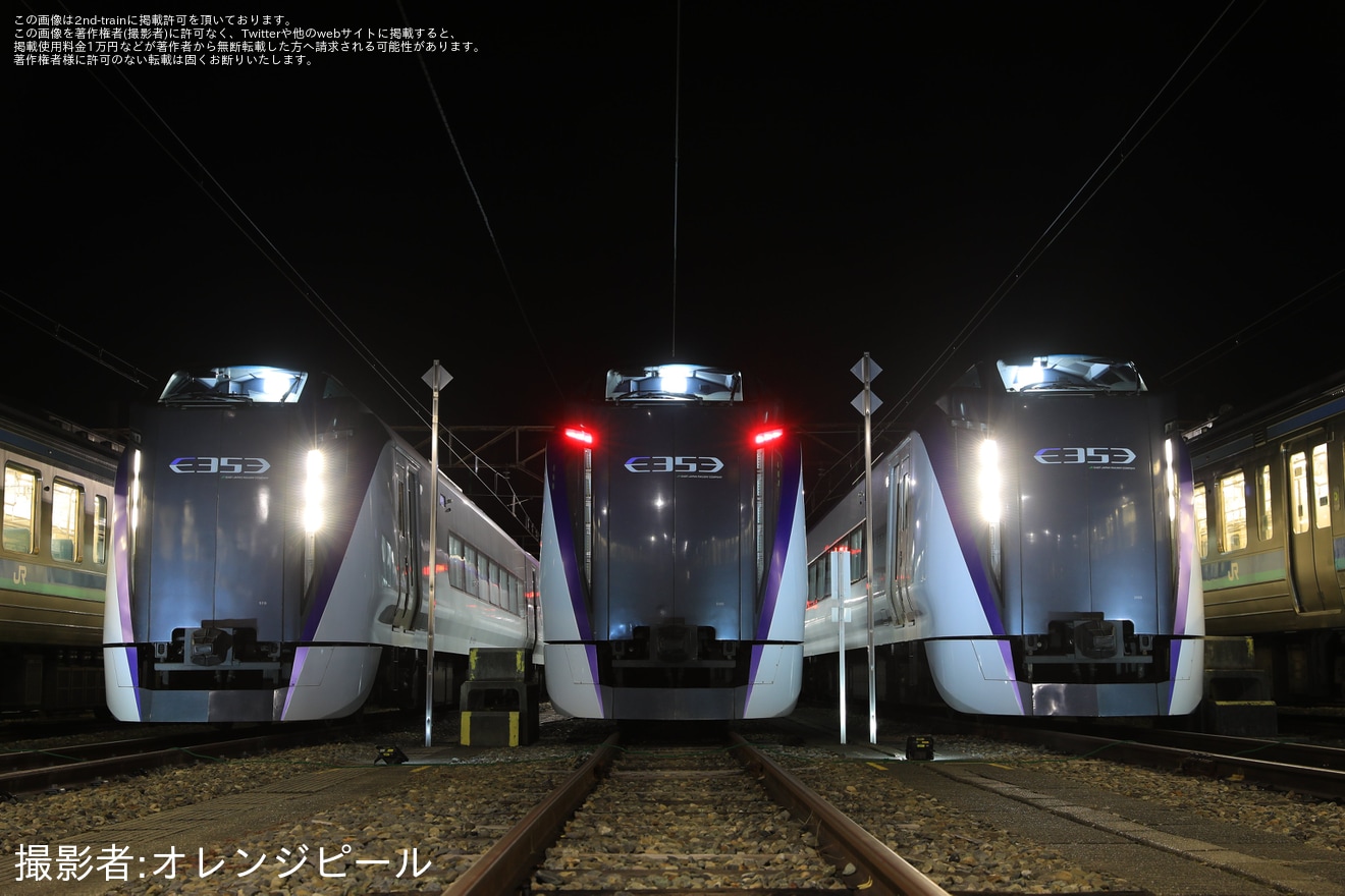 【JR東】「甲府駅電留線 夜間撮影会」開催(2024年12月)の拡大写真