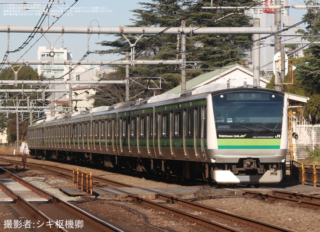 【JR東】E233系H018編成東京総合車両センター入場回送の拡大写真