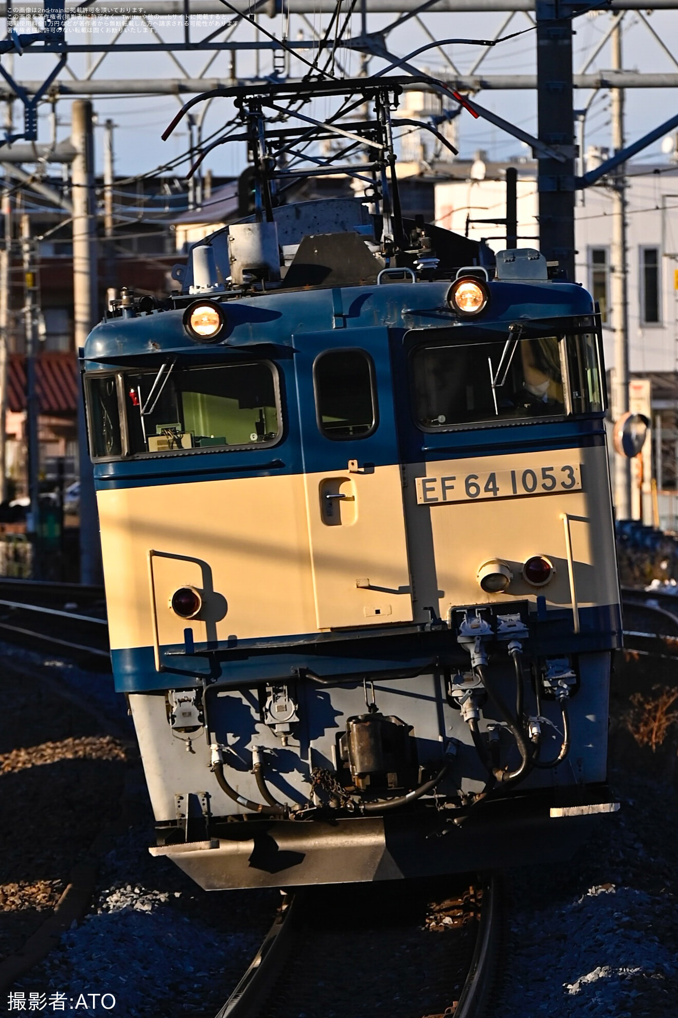 【JR東】EF64-1053 上野駅での撮影会に伴う送り込みの拡大写真