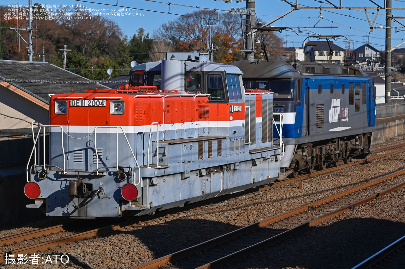 【JR貨】DE11-2004がイベント展示の為隅田川機関区へ無動力回送されるの拡大写真