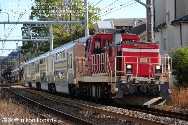 【JR東】E235系1000番台グリーン車(F-48・F-49編成向け)  J-TREC横浜事業所出場