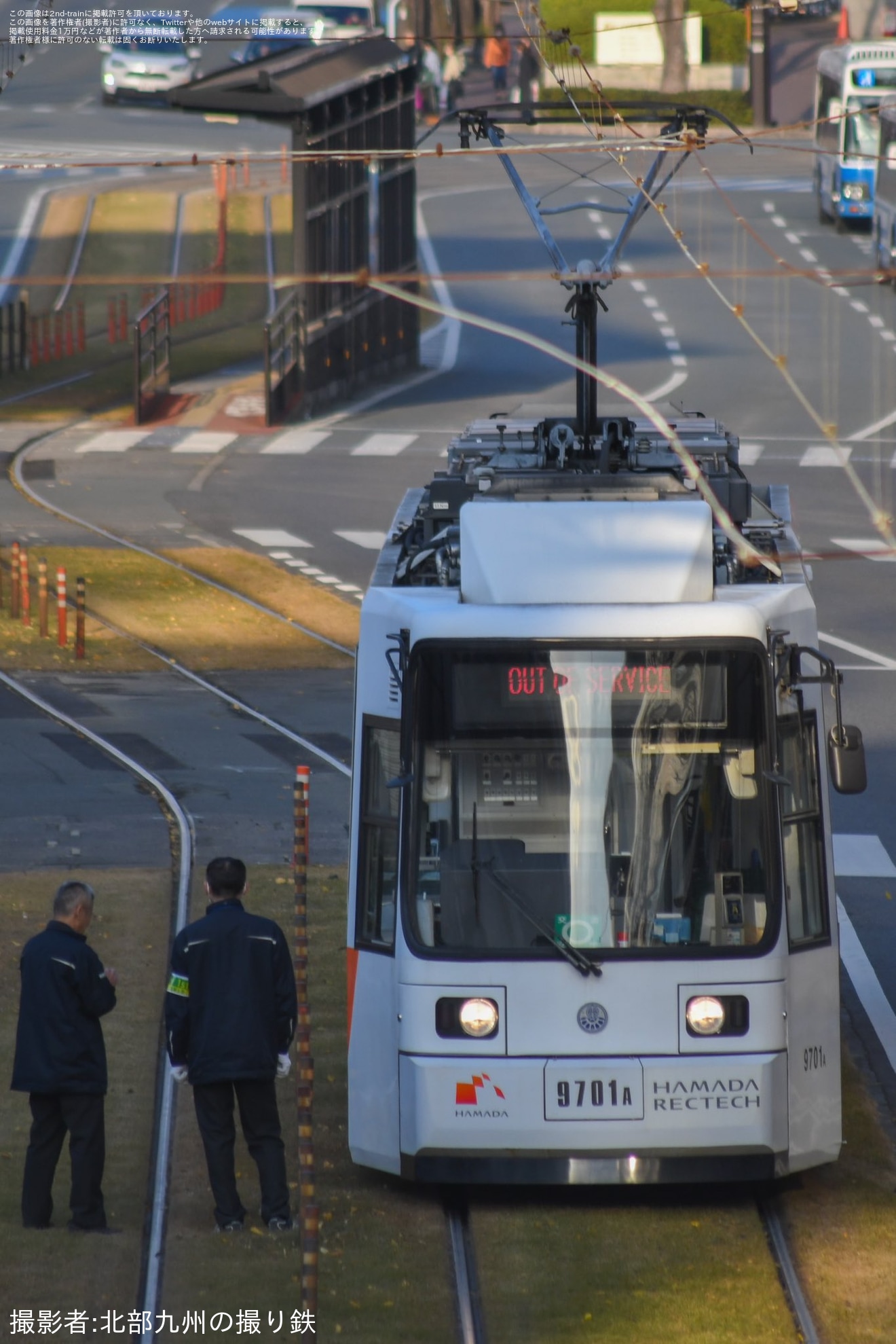 【熊本市営】9700形9701が花畑町〜熊本城市役所前間で脱線の拡大写真