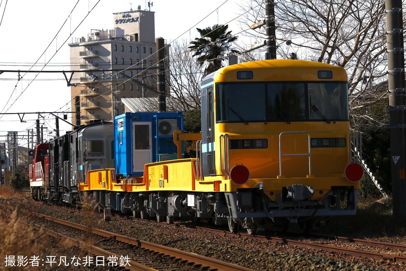 【JR四】レール輸送車となる9000系9001+9051日本車両出場甲種輸送の拡大写真