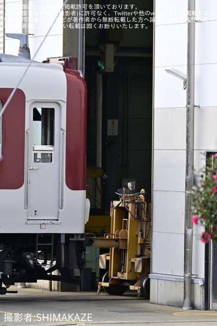 【近鉄】8600系 X62 廃車回送を塩浜検修車庫で撮影した写真