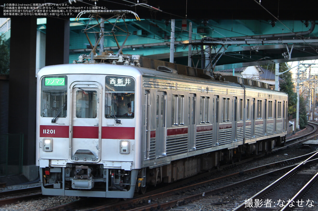 【東武】10000系11201Fが大師線で運行の拡大写真