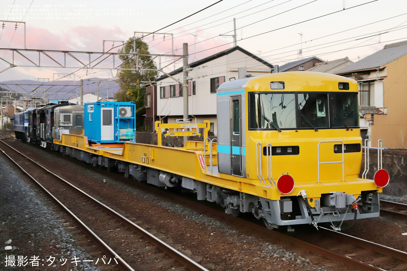 【JR四】レール輸送車となる9000系9001+9051日本車両出場甲種輸送の拡大写真