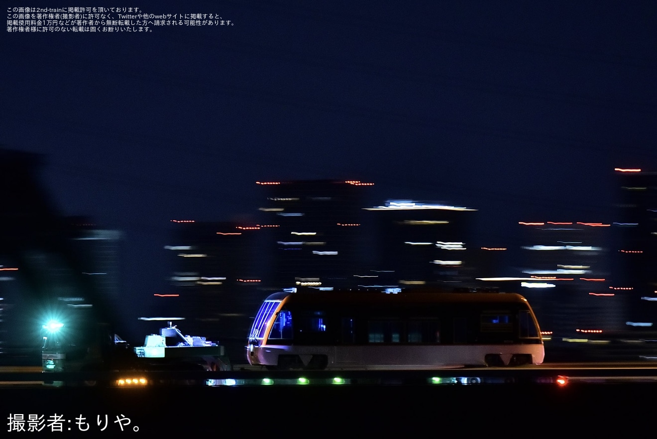 【伊予鉄】5000形5015、5016号が陸送の拡大写真