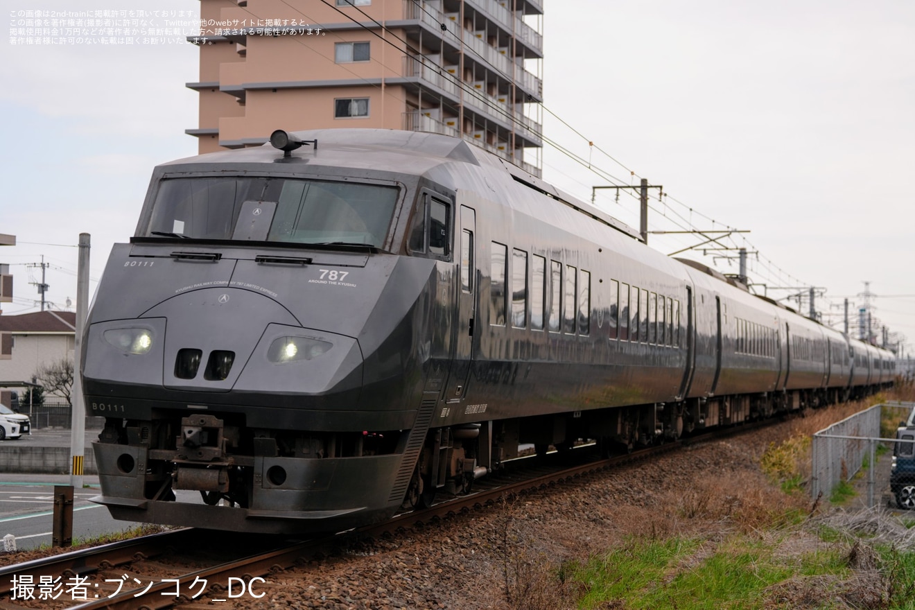 【JR九】787系BO-111編成が故障に伴いBo108編成により救援の拡大写真