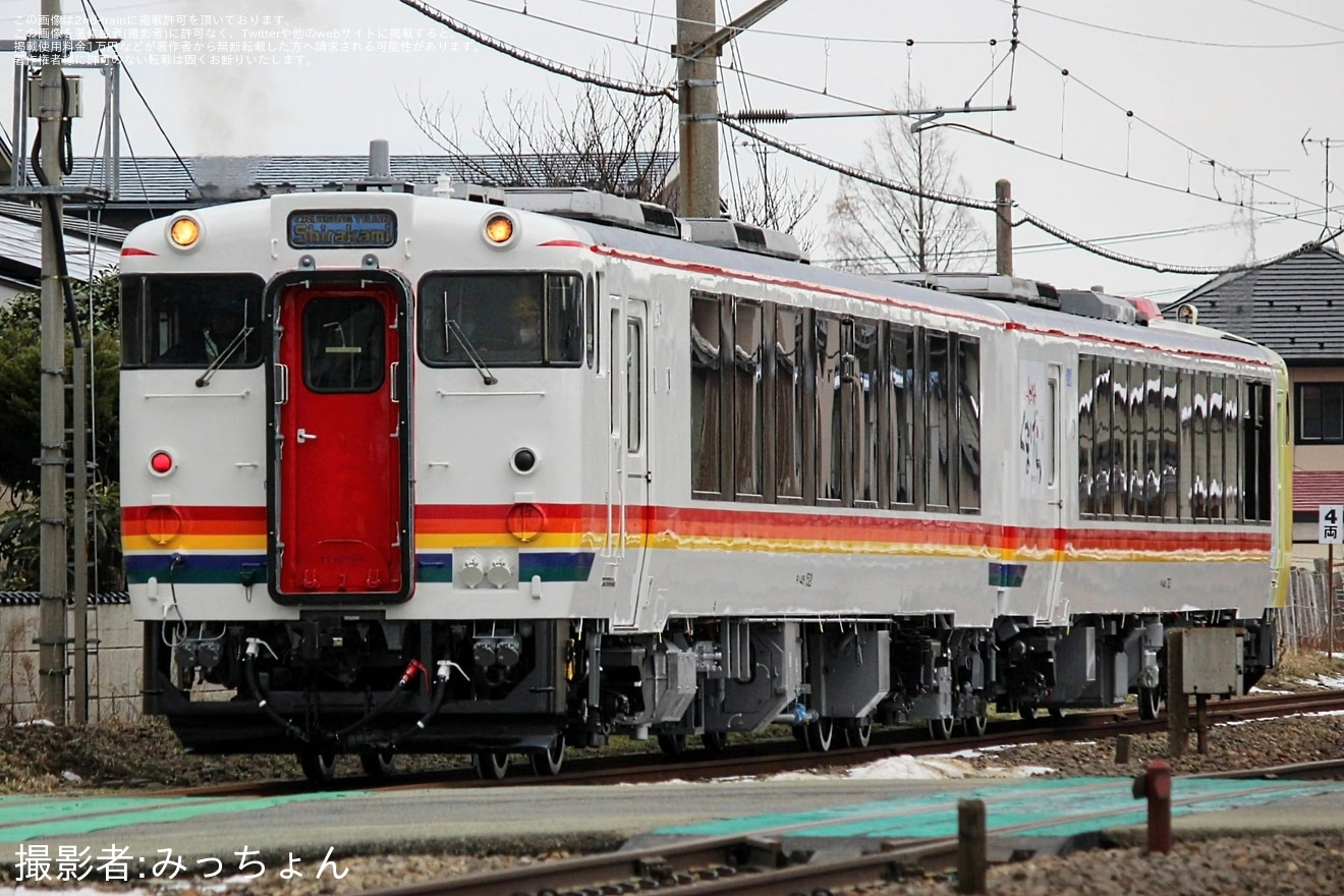 【JR東】キハ48-1521+キハ48-703秋田総合車両センター構内試運転の拡大写真