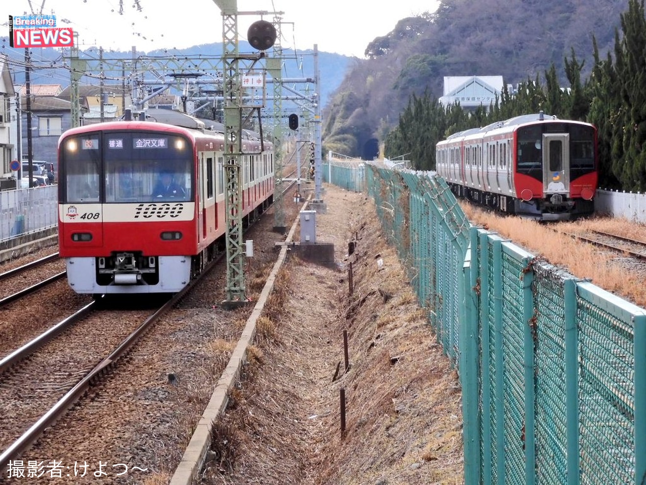 【しな鉄】SR1系S310編成+S311編成がJ-TREC横浜事業所を出場の拡大写真