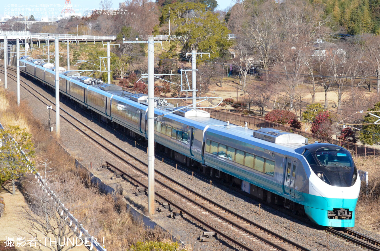 【JR東】特急「ときわ 勝田全国マラソン号」が運転の拡大写真