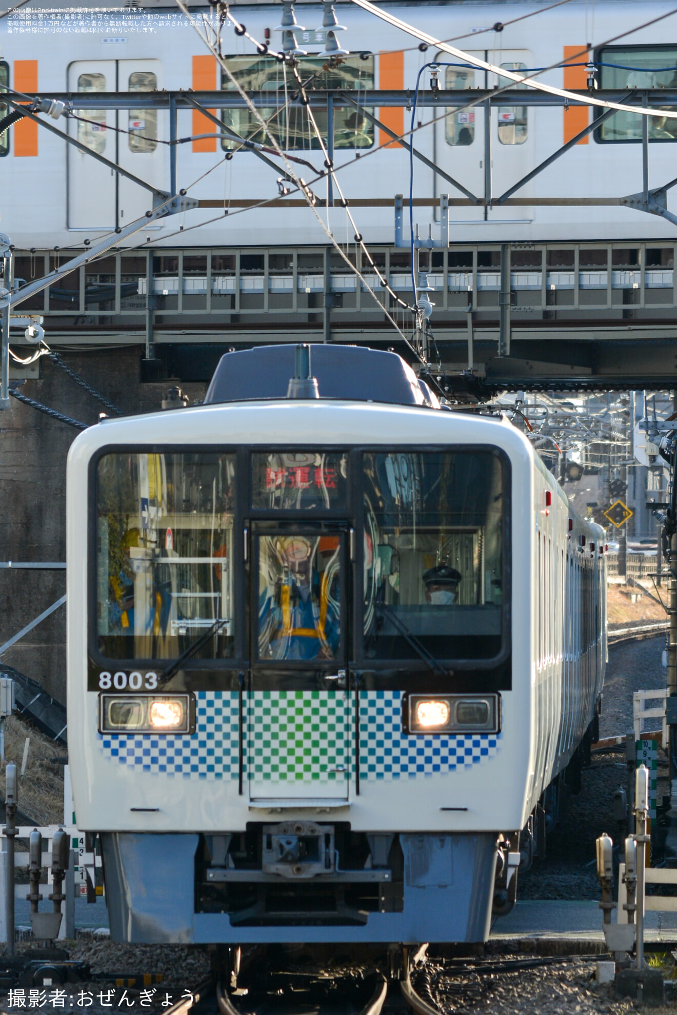 【西武】8000系8103Fが西武新宿線内で試運転の拡大写真