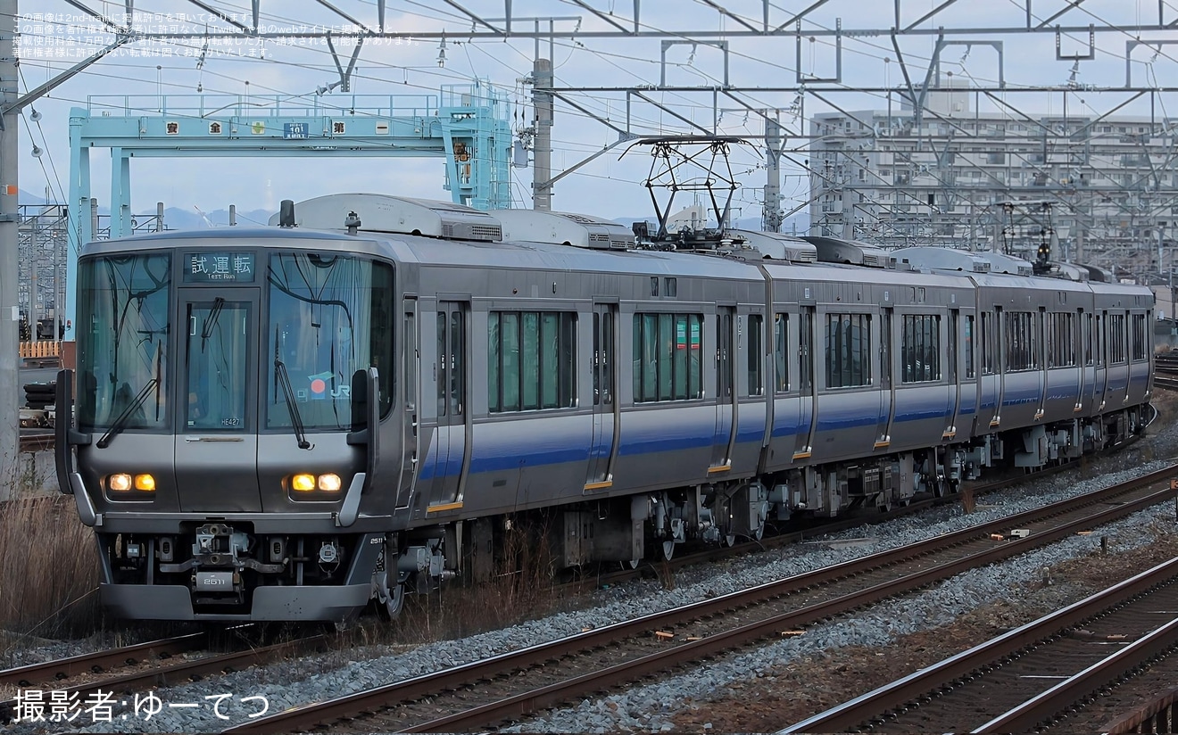 【JR西】223系HE427編成吹田総合車両所本所出場試運転の拡大写真