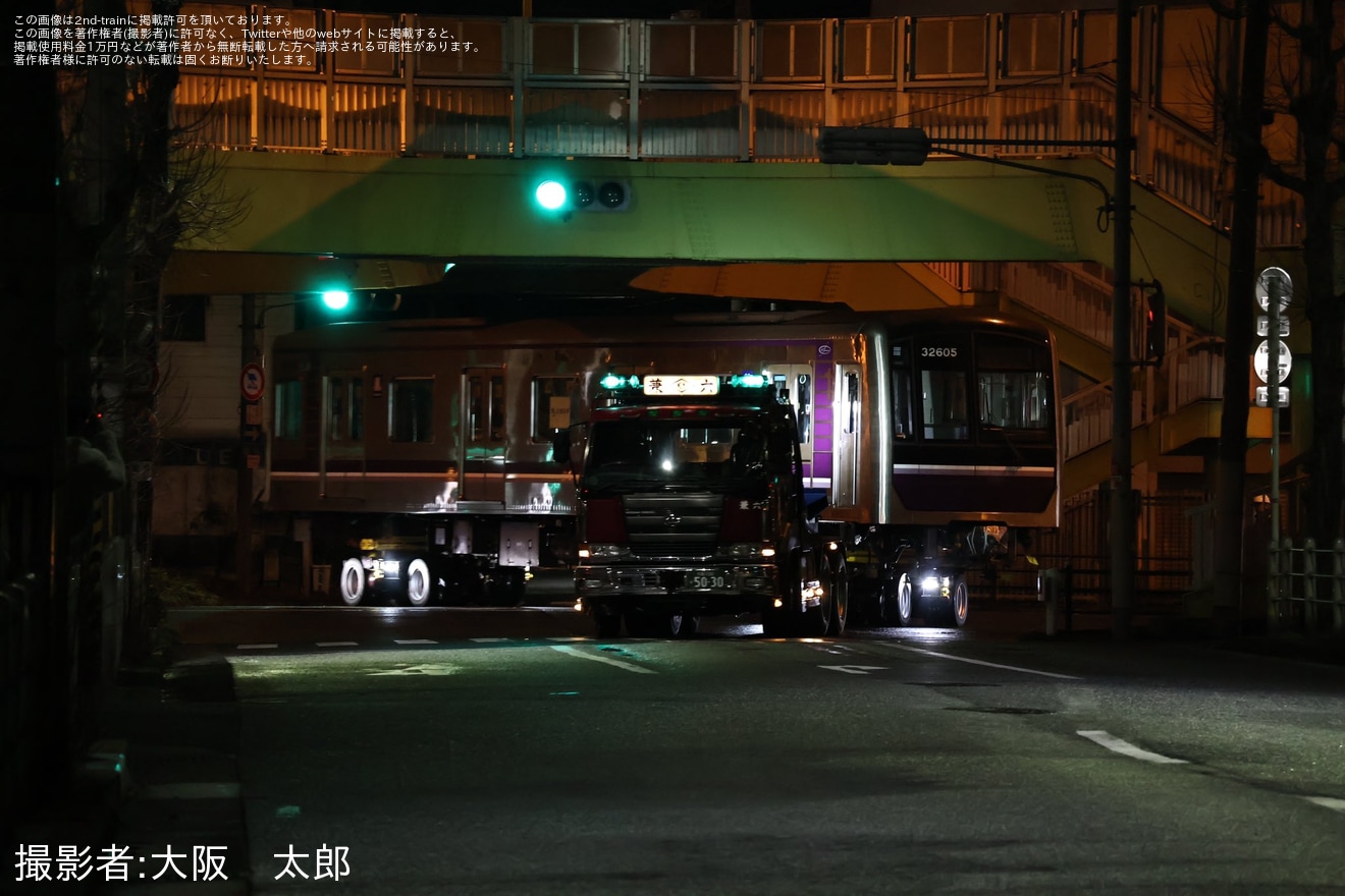 【大阪メトロ】30000系32605Fが近畿車輌から緑木検車場へ陸送の拡大写真