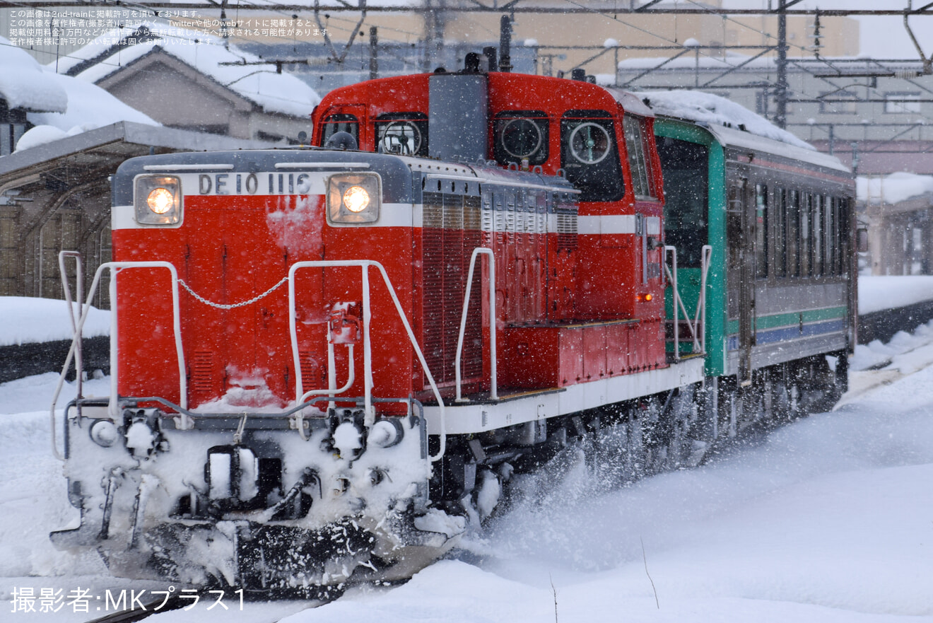 【JR西】キハ120-351後藤総合車両所本所入場配給の拡大写真