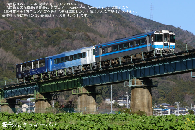 【JR四】藍よしのがわトロッコ+キハ185-9を貸切臨時列車を運行