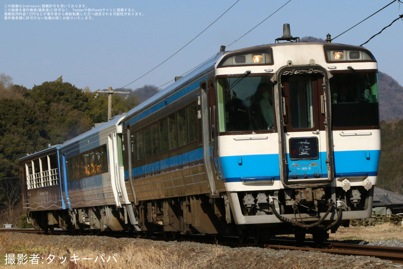 【JR四】藍よしのがわトロッコ+キハ185-9を貸切臨時列車を運行の拡大写真