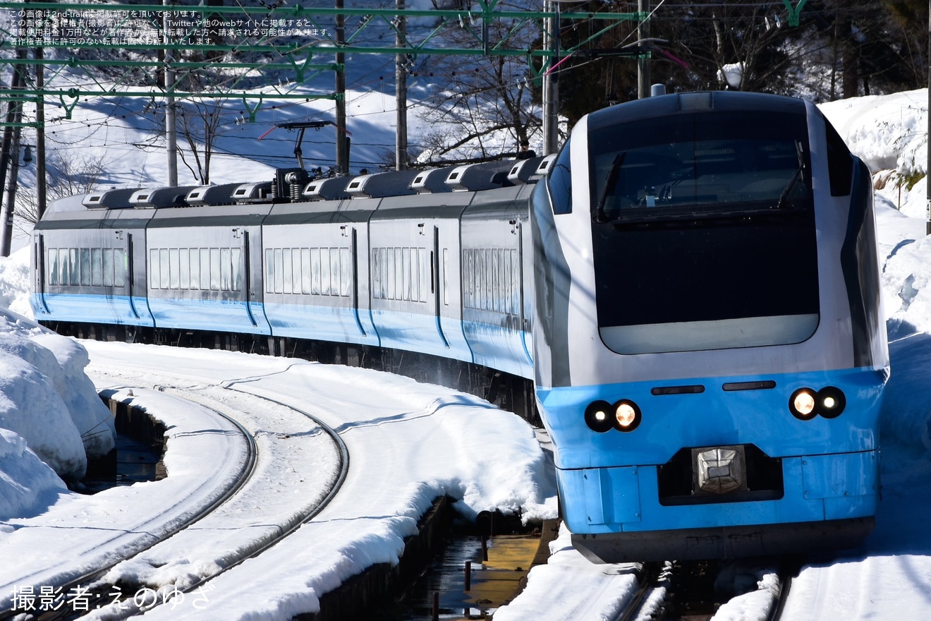 【JR東】臨時特急「ほくほく十日町雪まつり」を運行の拡大写真