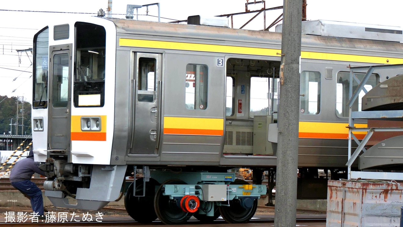 【三岐】元JR東海の211系が三岐カラーにの拡大写真