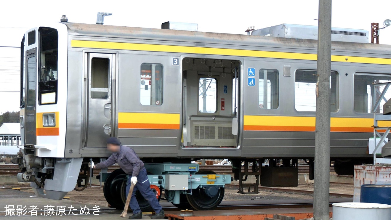 【三岐】元JR東海の211系が三岐カラーにの拡大写真