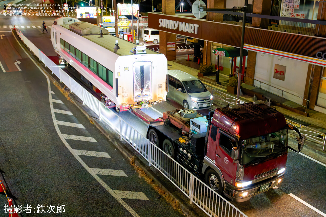 【JR東】E657系K11編成先頭車(クハE657-11)J-TREC横浜事業所出場陸送の拡大写真