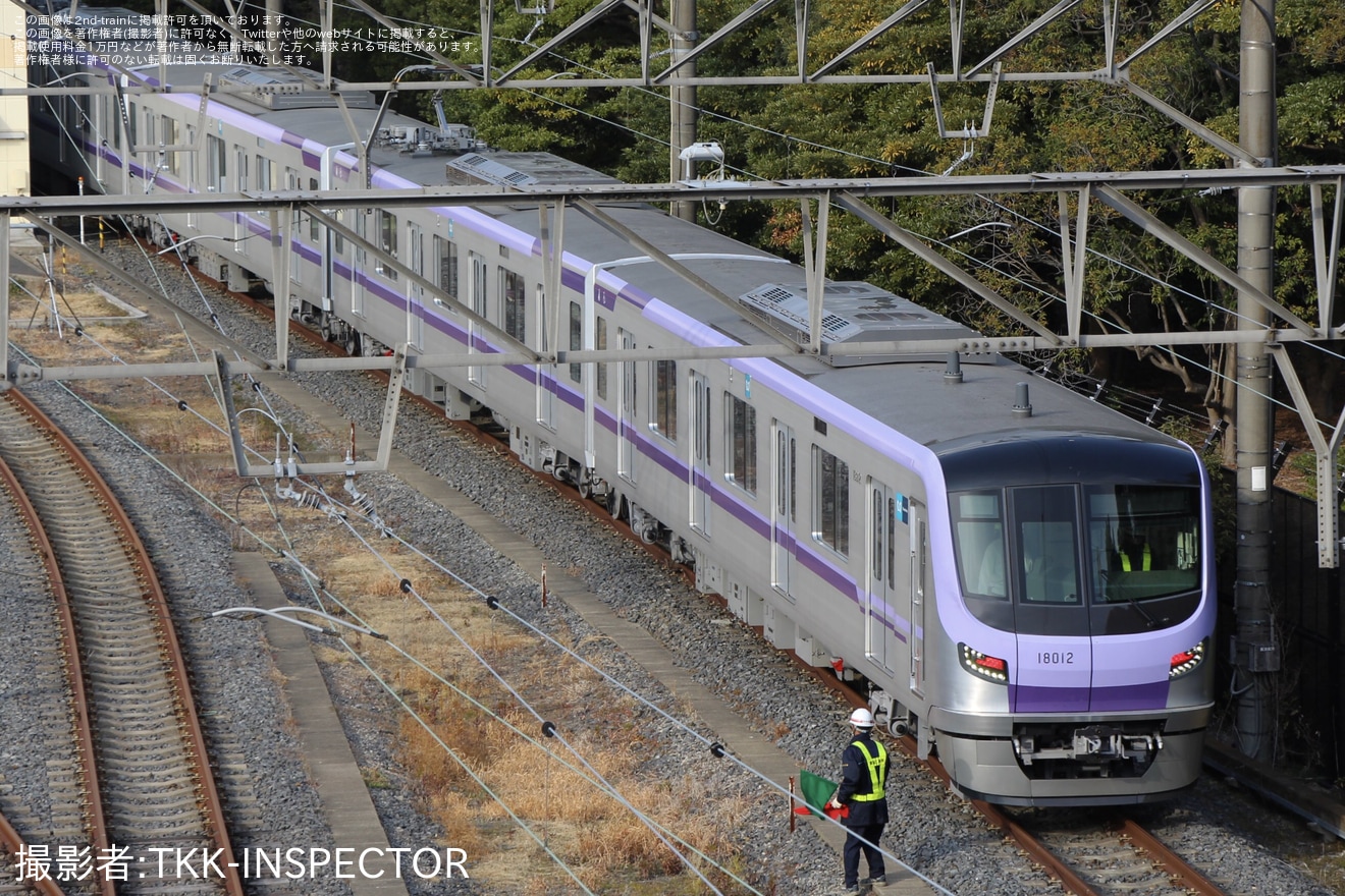 【メトロ】18000系18112Fが新木場CR構内で自走の拡大写真