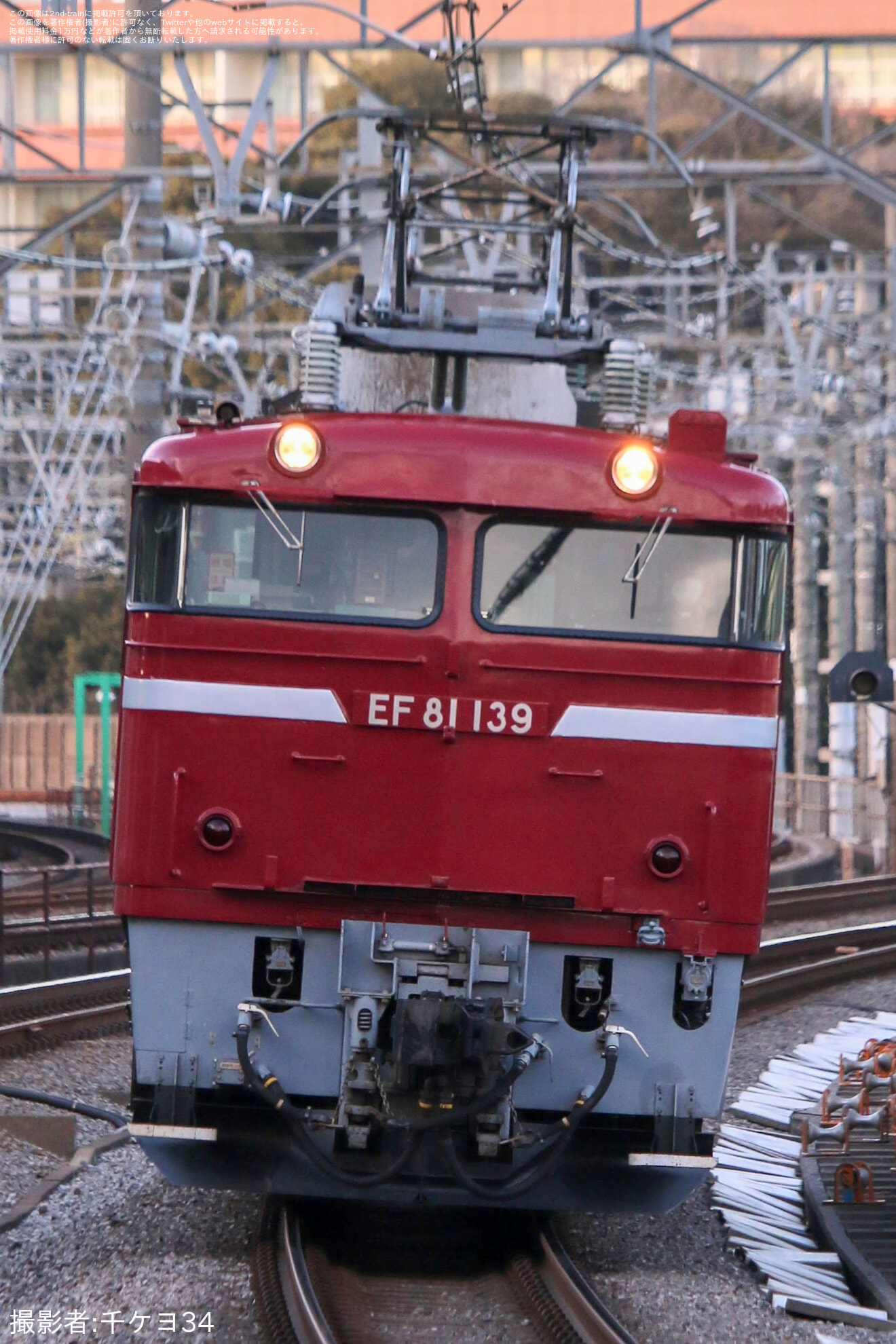 【JR東】EF81-139田端操へ回送の拡大写真