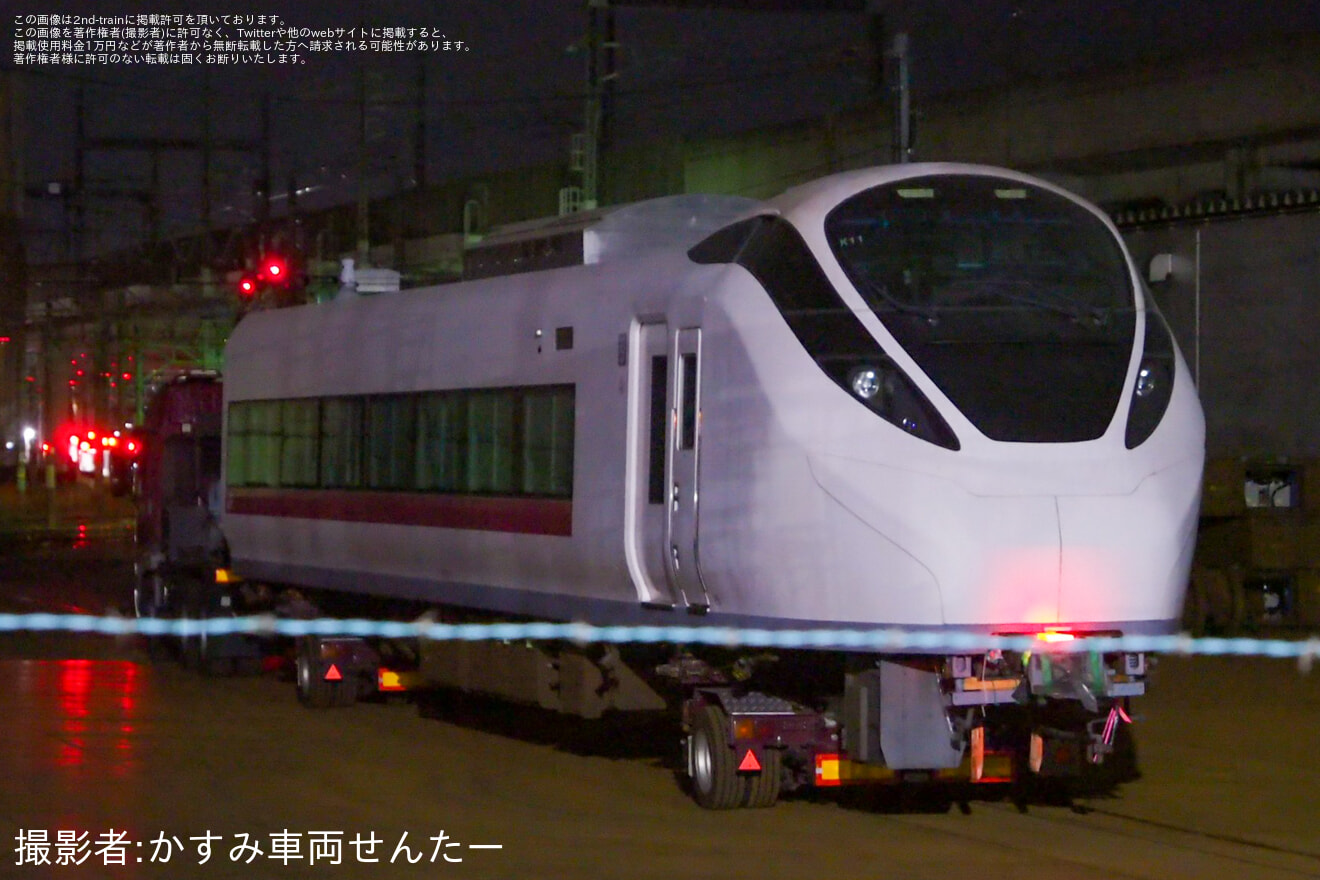 【JR東】クハE657-11が陸送で郡山総合車両センターへ到着の拡大写真