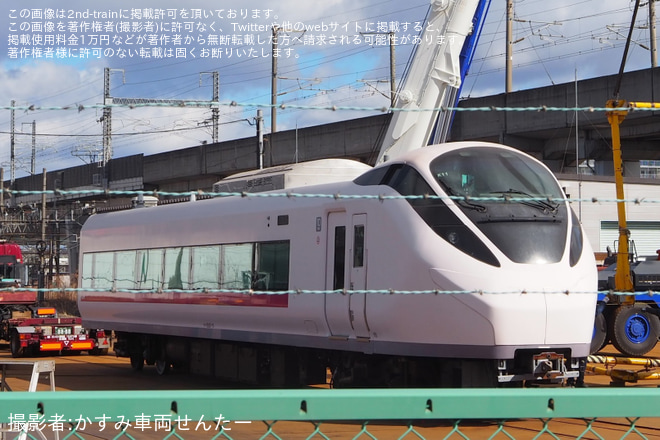 【JR東】クハE657-11が陸送で郡山総合車両センターへ到着