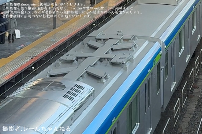 【東武】「みまモニ」連結の80000系81504F+81505F甲種輸送を不明で撮影した写真