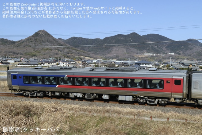 【JR四】2000系気動車2459号車(伴車)+2522号車が多度津工場出場をみの～詫間間で撮影した写真