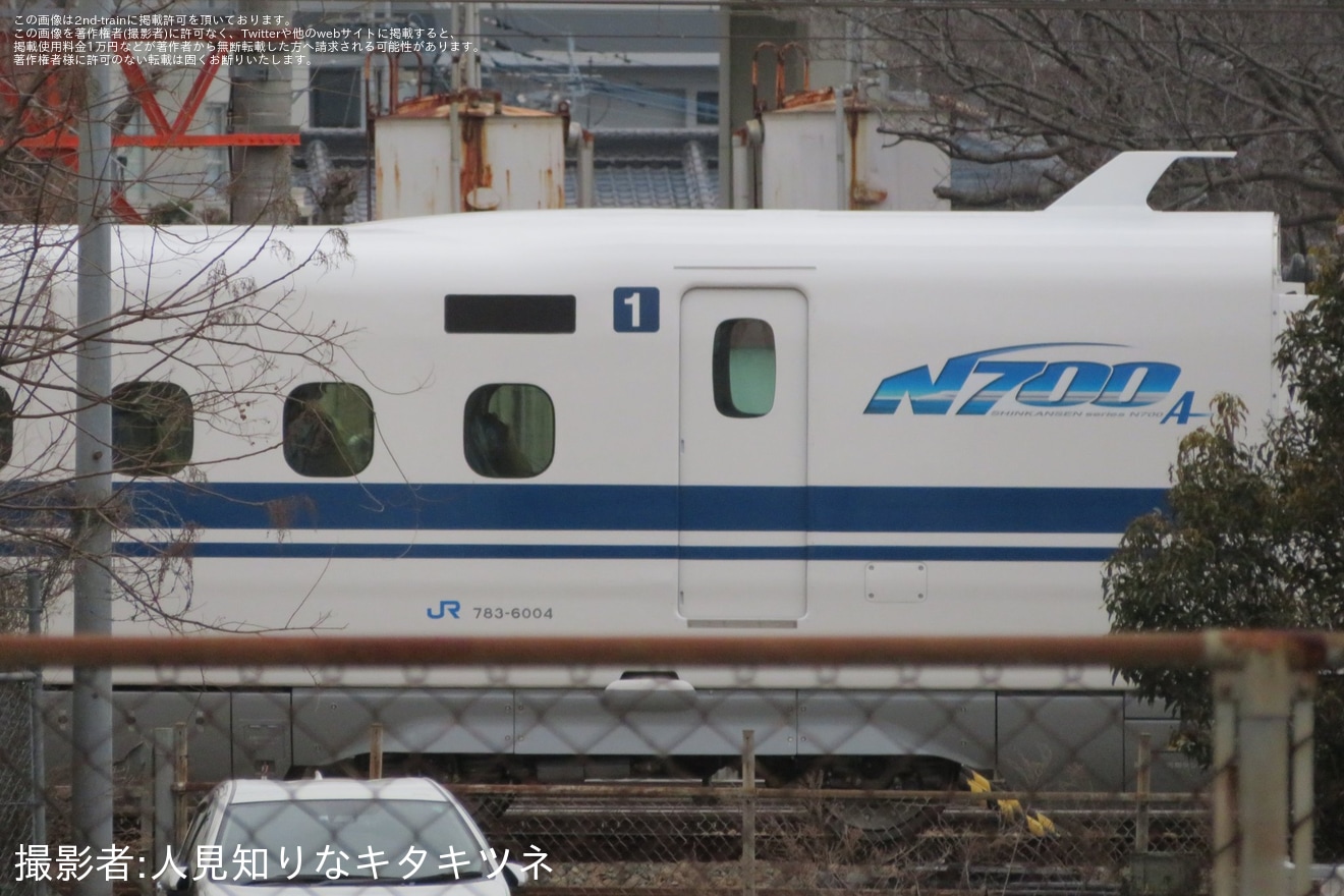 【JR西】N700系短編成化改造工事でK編成から6000番台の「P編成」に改造中の拡大写真