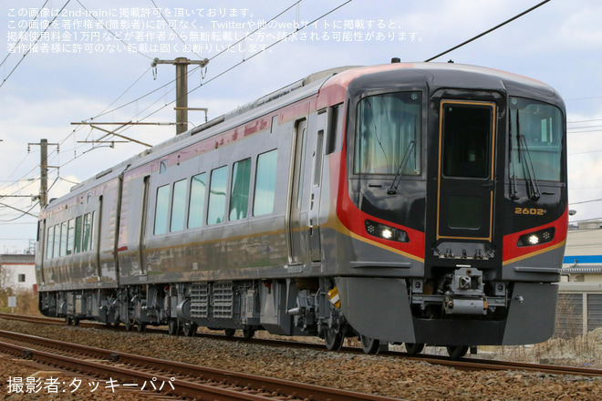 【JR四】2600系気動車2602+2652号車が全般検査を終えて多度津工場出場を讃岐府中～鴨川間で撮影した写真