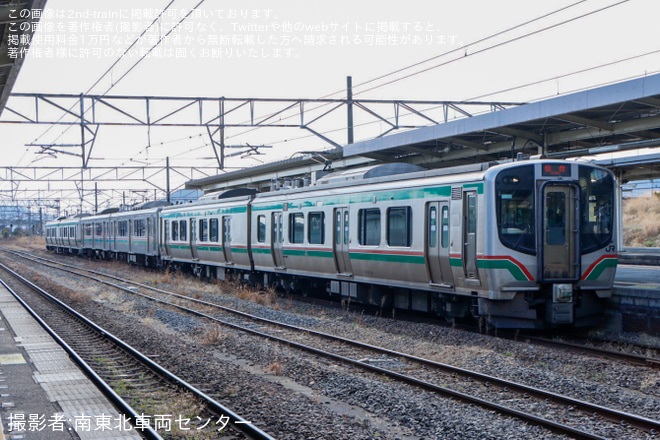 【JR東】 P・F・Pのサンドイッチ組成編成が常磐線運用にを岩沼駅で撮影した写真