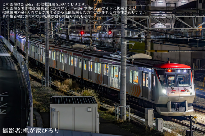 【東急】6000系6104Fが夜間に恩田へ回送を不明で撮影した写真