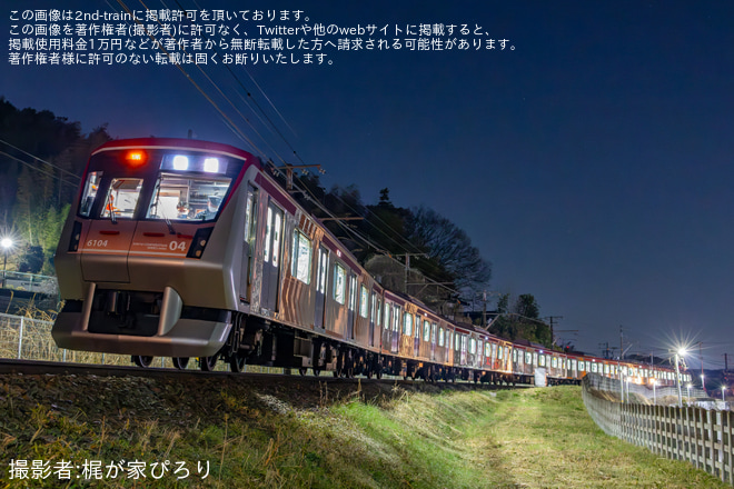 【東急】6000系6104Fが夜間に恩田へ回送を不明で撮影した写真