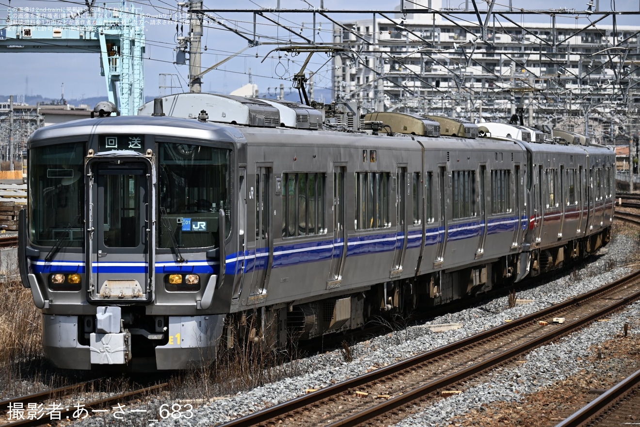 【JR西】521系U04編成吹田総合車両所本所入場回送の拡大写真