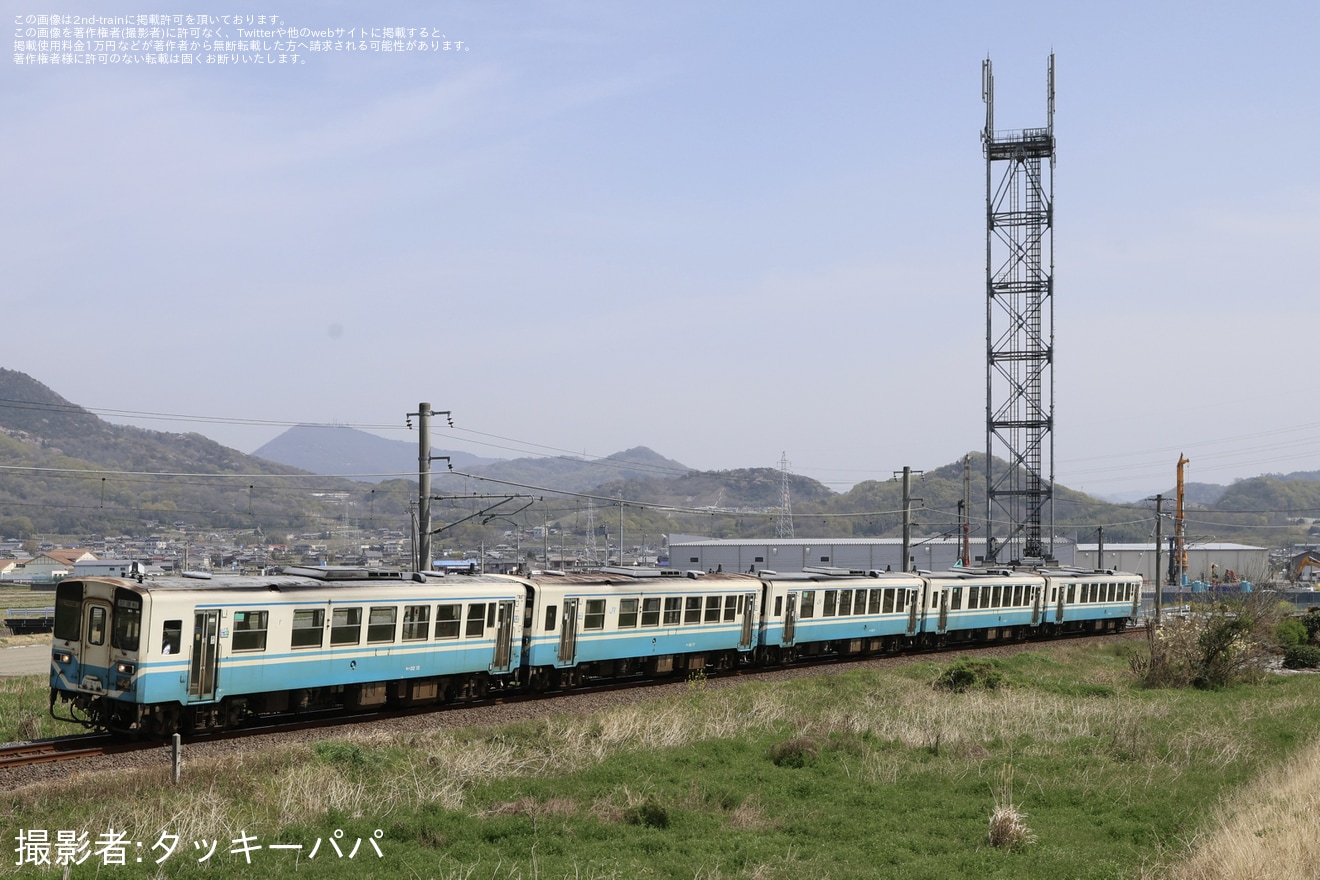 【JR四】キハ32形気動車5両が廃車回送の拡大写真