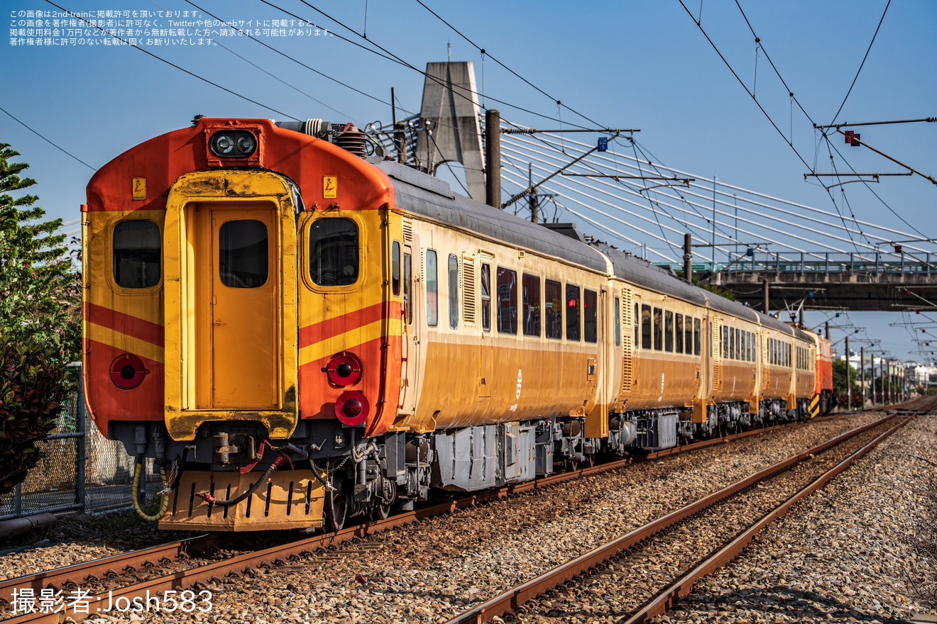【台鐵】EMU100型EMU106編成が廃車回送の拡大写真
