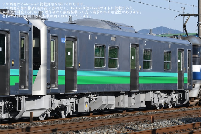 【JR東】HB-E220系3両(HB-E220-1+HB-E221-1+HB-E222-1)川崎車両出場甲種輸送