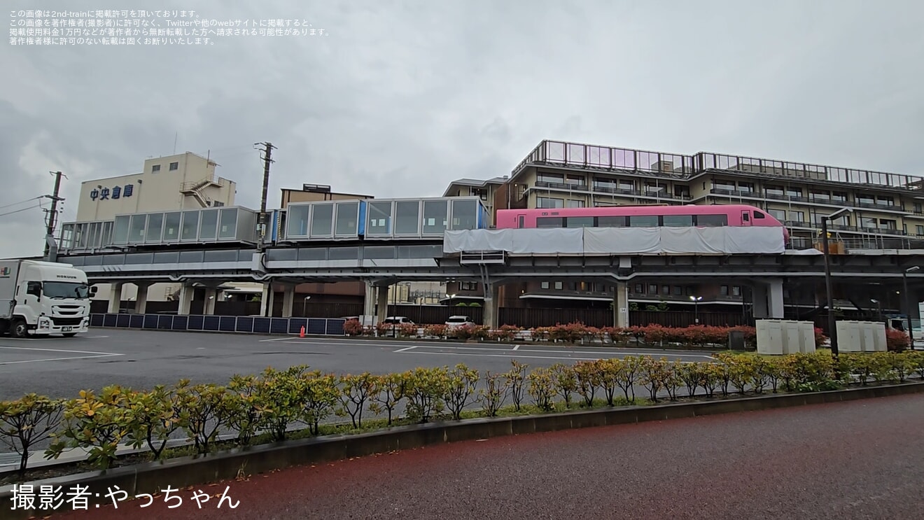 【JR西】「FUTURE TRAIN」に使用される、681系(クロ681-4)が設営の拡大写真