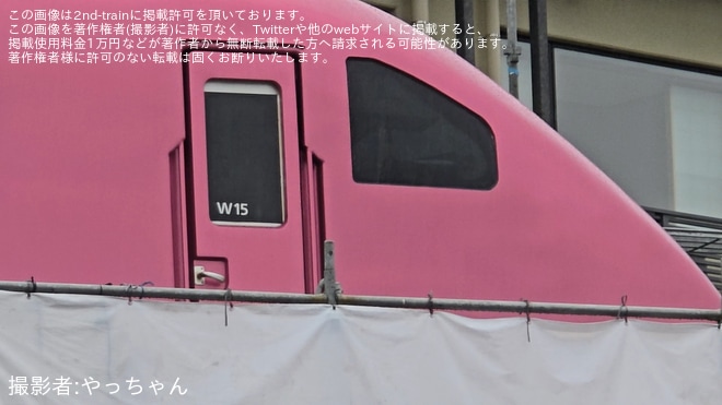 【JR西】「FUTURE TRAIN」に使用される、681系(クロ681-4)が設営をで撮影した写真