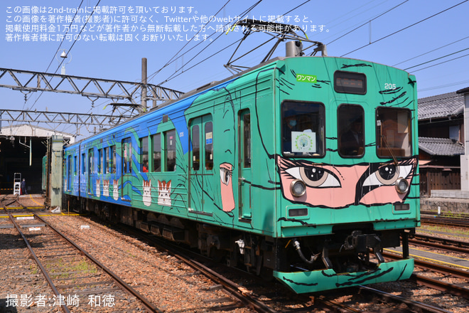 を上野市車庫で撮影した写真